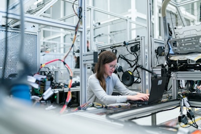 Manufacturing and Industry 4.0 software